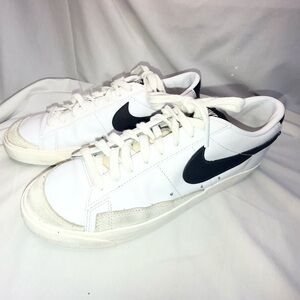 Nike Blazer Low ‘77 Women’s size 11